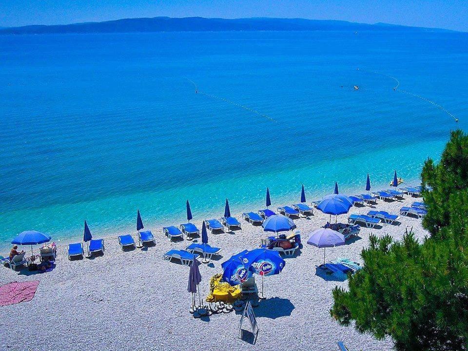 Pansion Knezovic Hotel Baška Voda Екстериор снимка